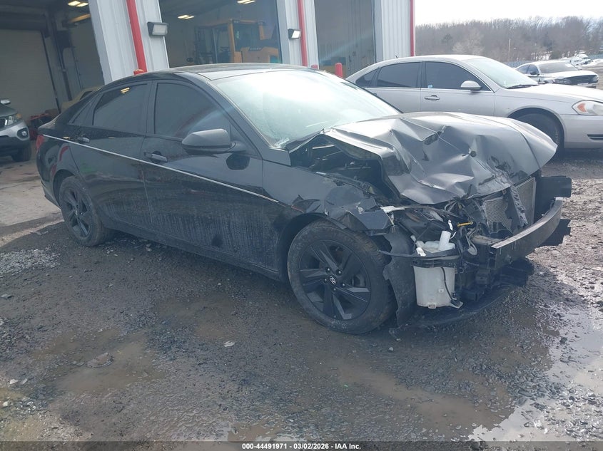 2022 Hyundai Elantra Sel