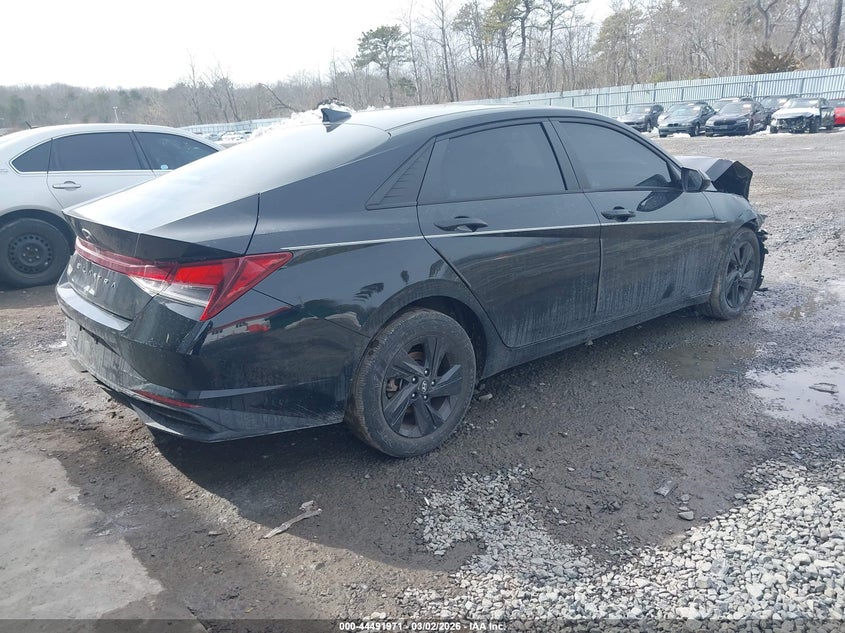 2022 Hyundai Elantra Sel