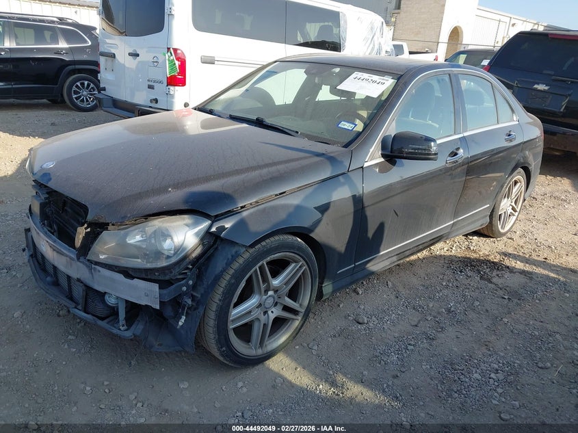 2014 Mercedes-Benz C 250 Sport WDDGF4HB8EA914773 photo 1