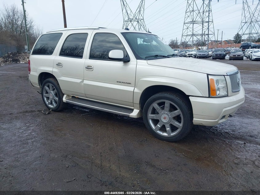 2004 Cadillac Escalade Standard