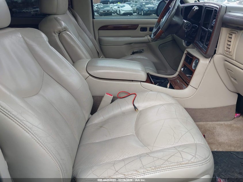 2004 Cadillac Escalade Standard
