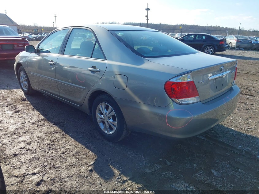 2005 Toyota Camry Le V6