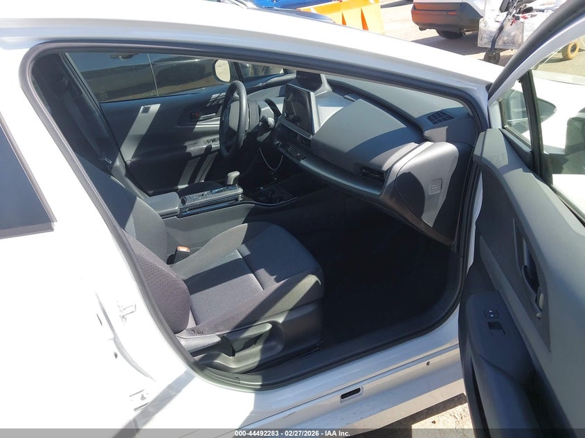 2025 Toyota Prius Le