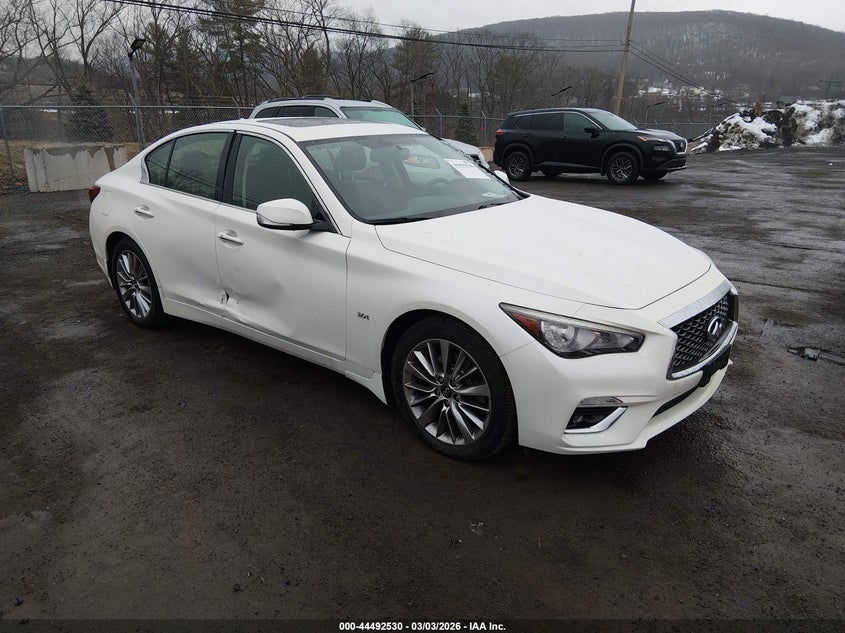 2018 Infiniti Q50 3.0T Luxe