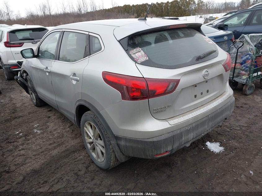 2017 Nissan Rogue Sport S