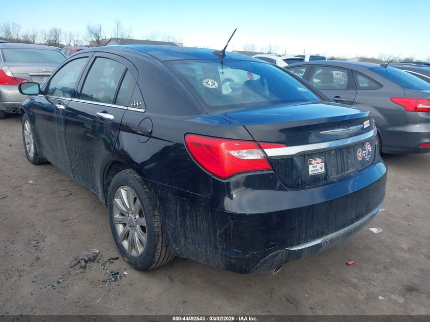 2013 Chrysler 200 Limited