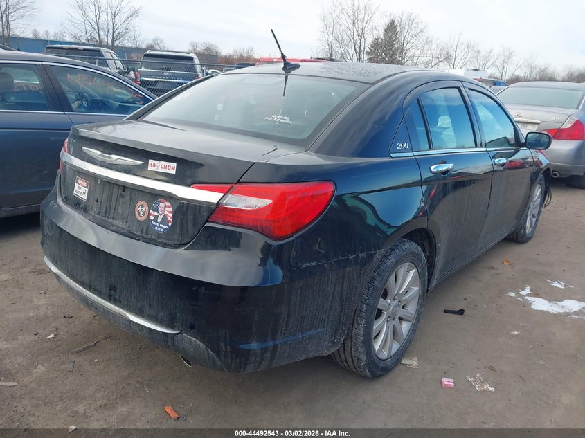 2013 Chrysler 200 Limited