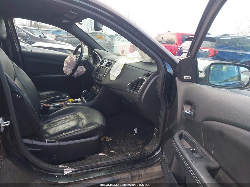 2013 Chrysler 200 Limited