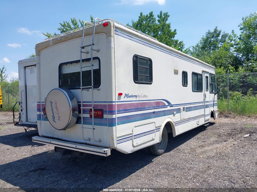 1994 CHEVROLET P30 auction photo 4