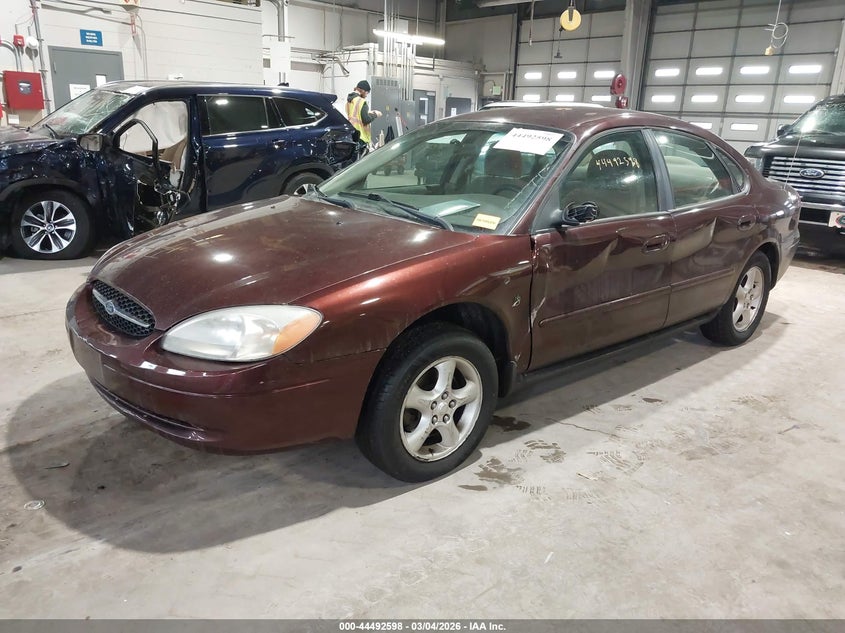 2001 FORD TAURUS auction photo 2