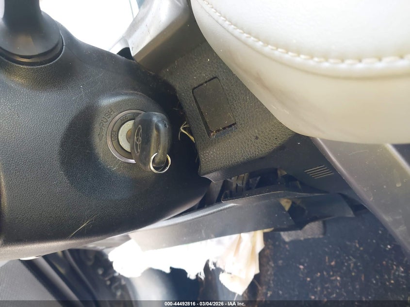 2017 Toyota Rav4 Xle VIN: JTMWFREV4HJ123386 Lot: 44492816