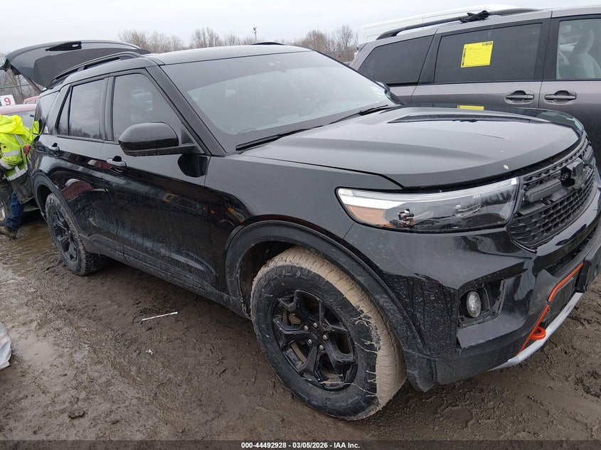 FORD EXPLORER TIMBERLINE 2023