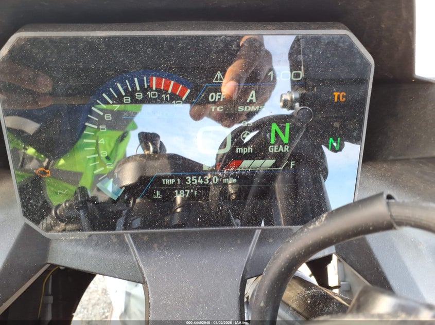 2024 Suzuki Gsx800 F VIN: JS1EM13B7R7100348 Lot: 44492948