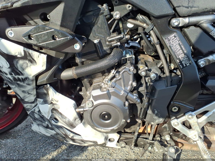 2024 Suzuki Gsx800 F VIN: JS1EM13B7R7100348 Lot: 44492948