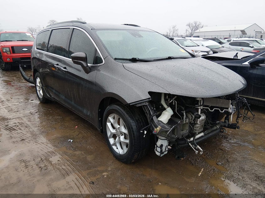 2019 Chrysler Pacifica Touring Plus