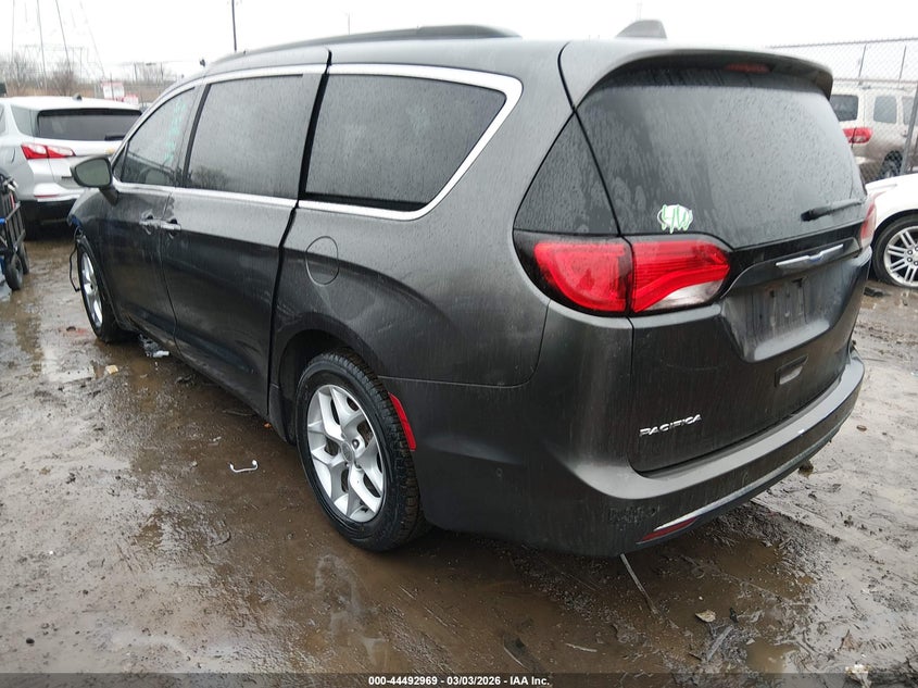 2019 Chrysler Pacifica Touring Plus