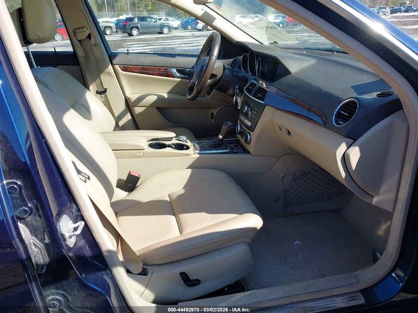 2012 Mercedes-Benz C 300 Luxury 4Matic