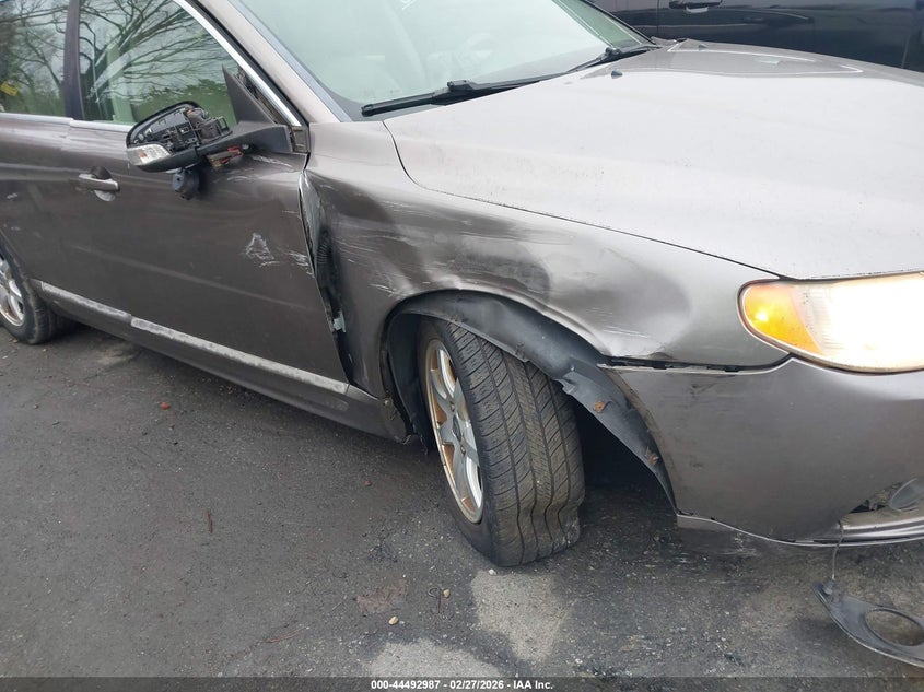 2008 Volvo V70 3.2 VIN: YV1BW982X81015297 Lot: 44492987
