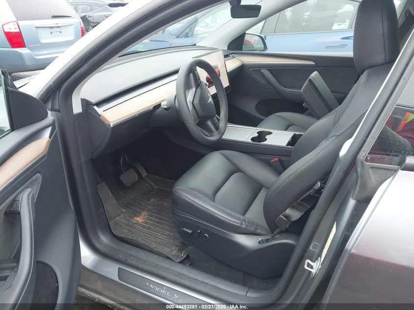 2024 Tesla Model Y Long Range Dual Motor All-Wheel Drive