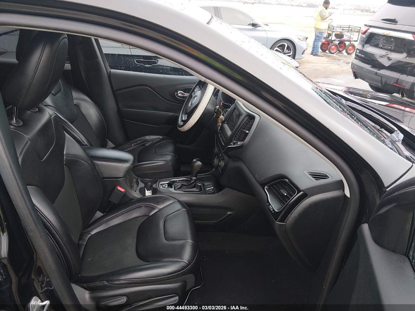 2020 Jeep Cherokee Altitude Fwd