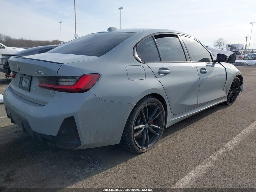 Vin: 3mw69ff00r8e65744, lot: 44990321, bmw 330i 20244