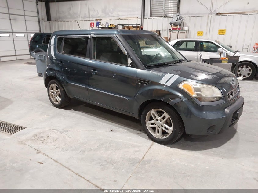 2011 Kia Soul +