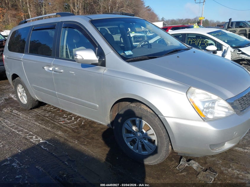 2012 KIA SEDONA LX