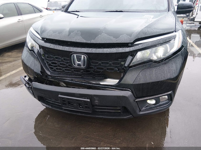 2021 Honda Passport Awd Sport VIN: 5FNYF8H28MB018601 Lot: 44493968