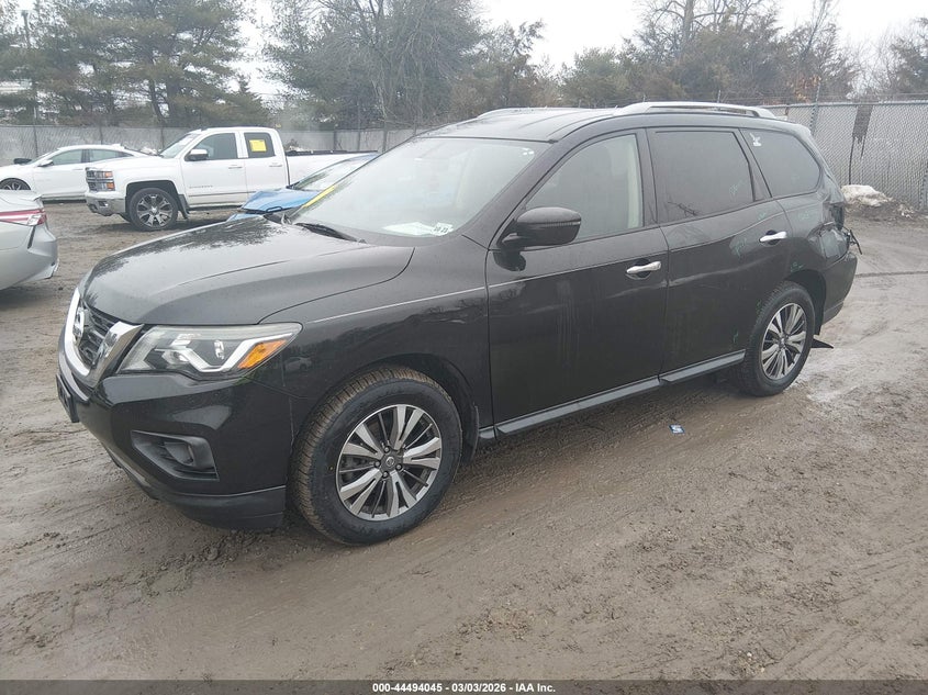2018 Nissan Pathfinder Sv