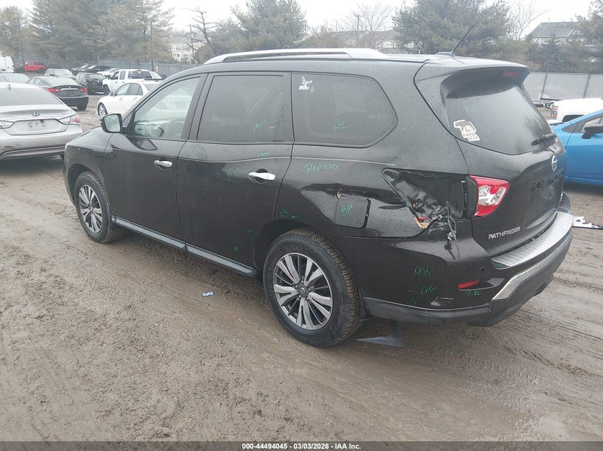 2018 Nissan Pathfinder Sv