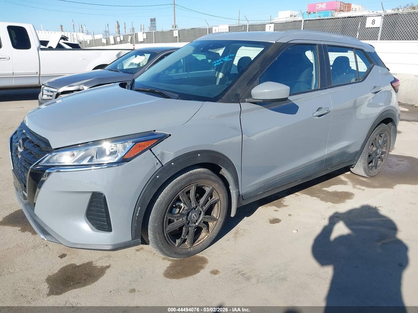 2024 Nissan Kicks Sv Xtronic Cvt