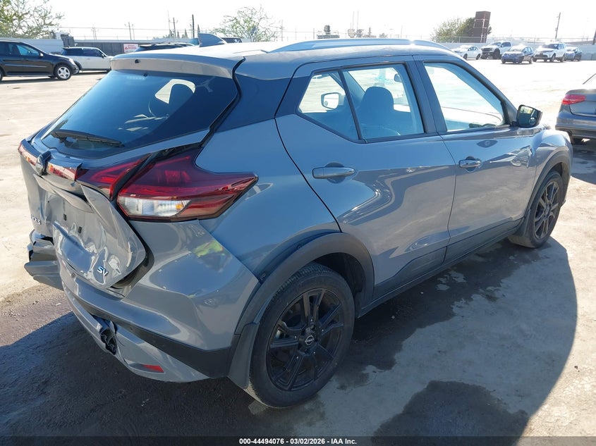 2024 Nissan Kicks Sv Xtronic Cvt