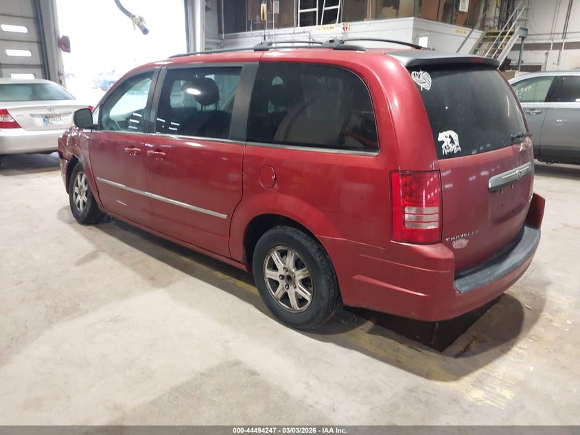 2010 Chrysler Town & Country Touring
