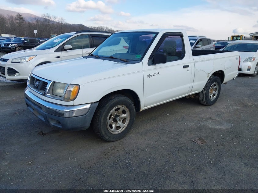 2000 Nissan Frontier Xe
