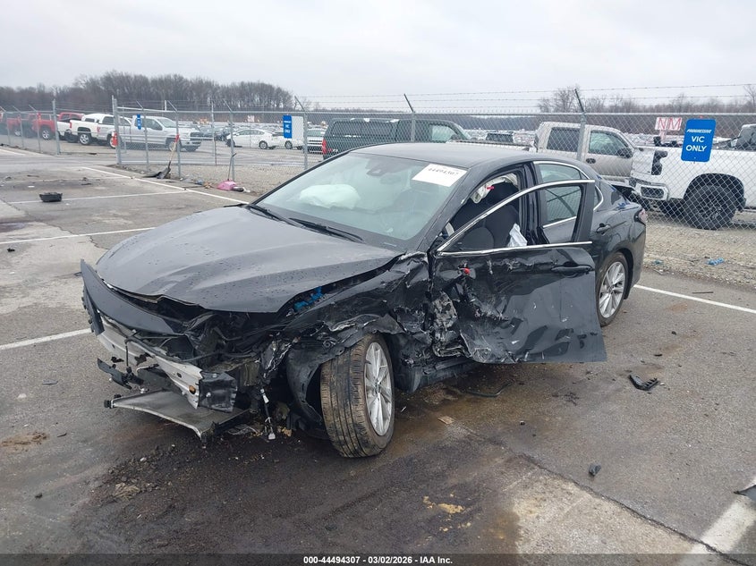 2022 Toyota Camry Le