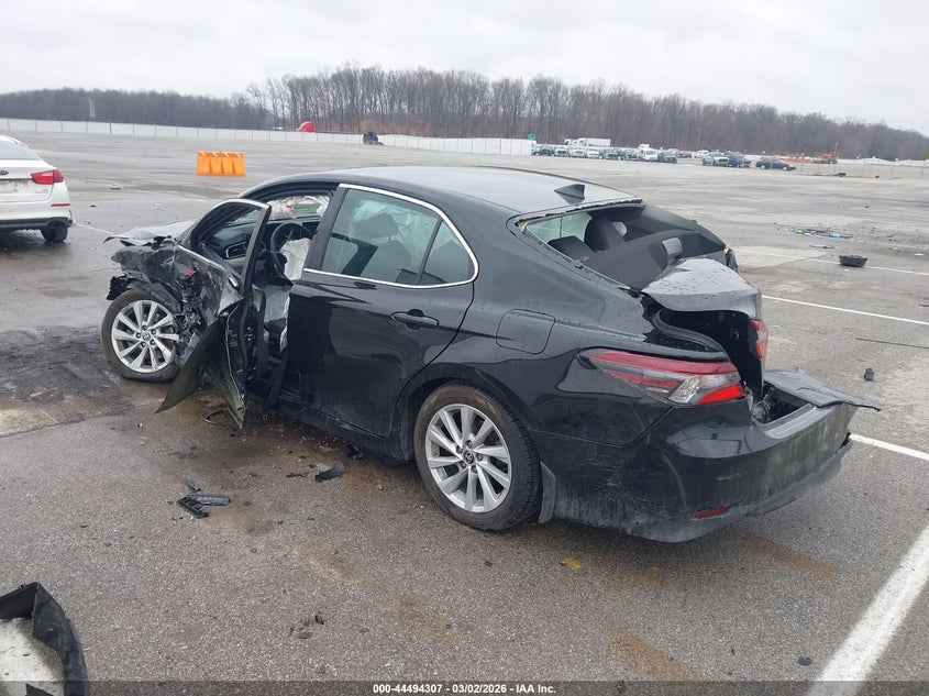 2022 Toyota Camry Le