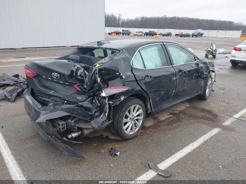 2022 Toyota Camry Le
