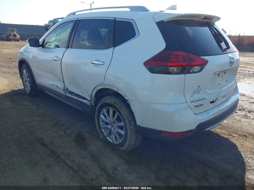 2018 Nissan Rogue Sv