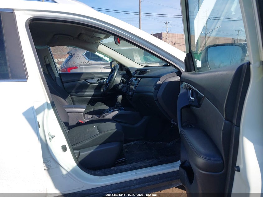 2018 Nissan Rogue Sv