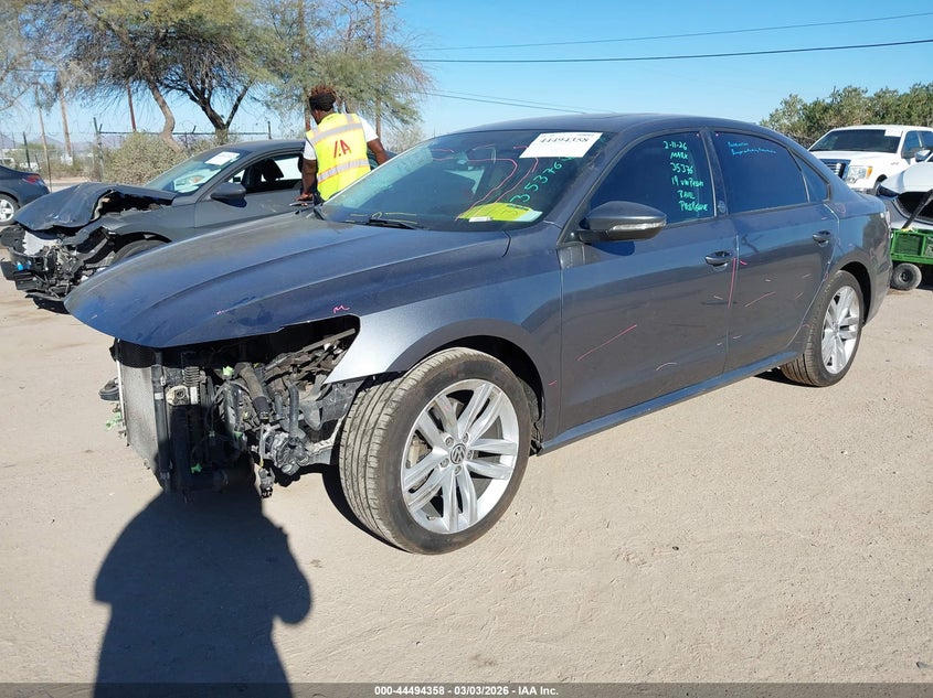 2019 Volkswagen Passat 2.0T Wolfsburg Edition