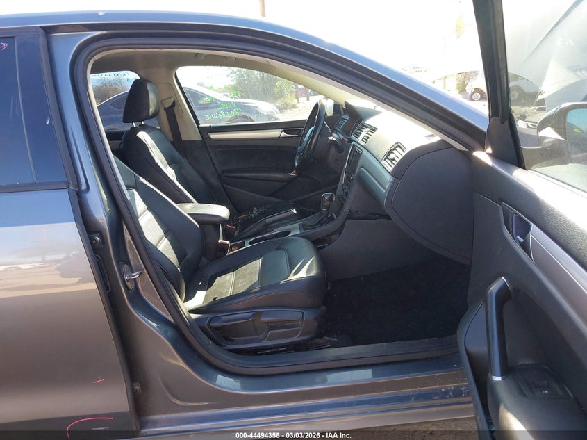 2019 Volkswagen Passat 2.0T Wolfsburg Edition