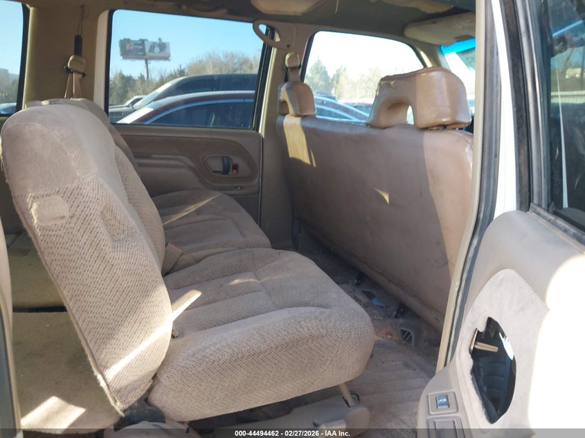 1997 Chevrolet Suburban 1500 VIN: 3GNEC16R3VG153085 Lot: 44494462