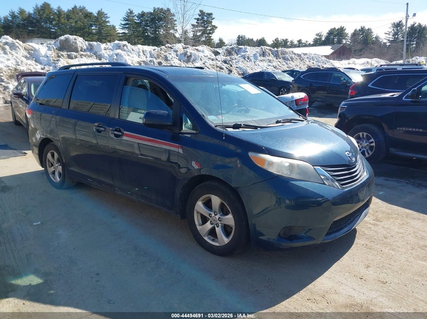 2011 Toyota Sienna Le V6