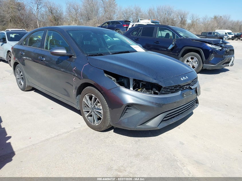 2024 Kia Forte Lxs