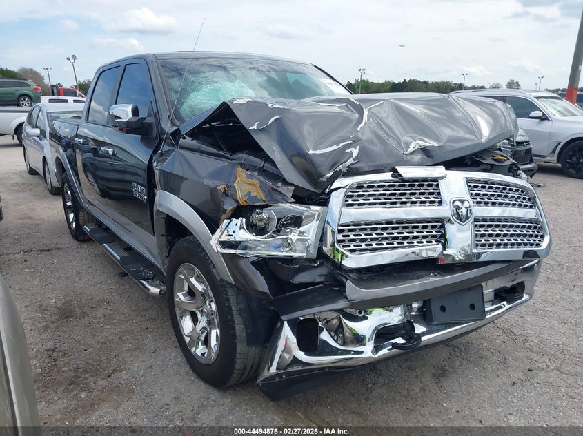 2017 Ram 1500 Laramie 4X4 5'7 Box