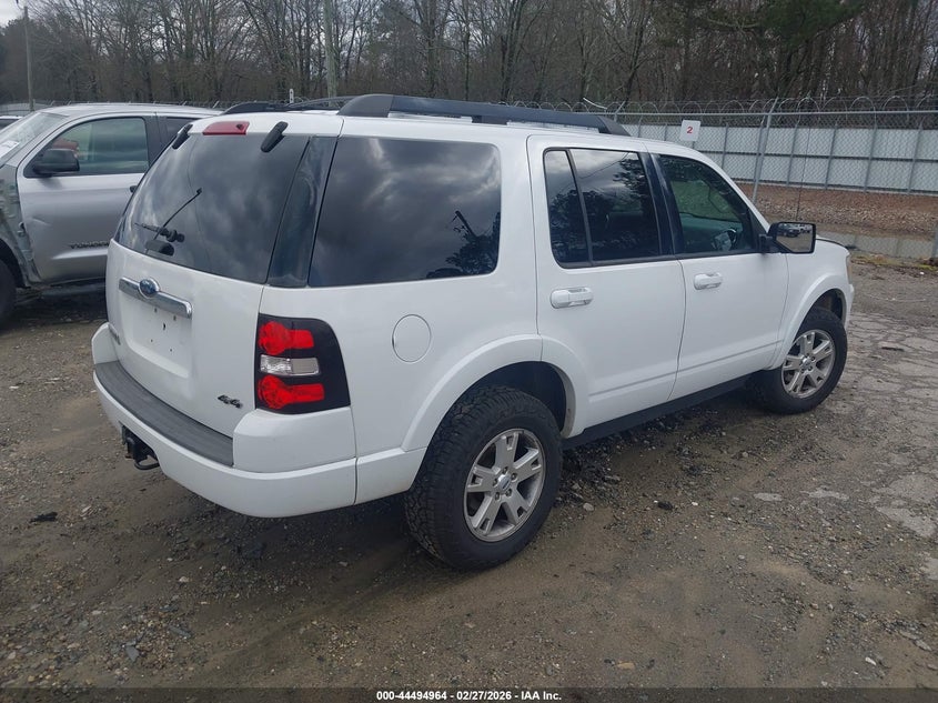 2010 Ford Explorer Xlt