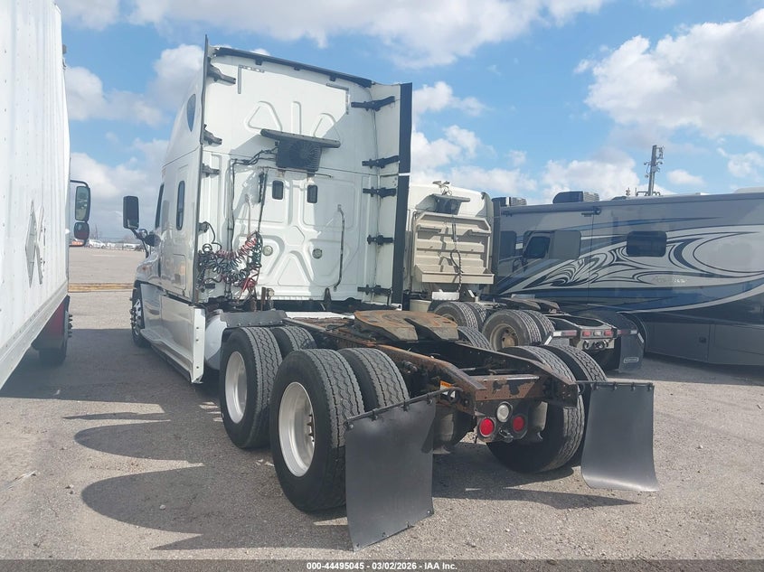 2014 Freightliner Cascadia 125