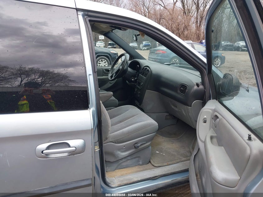 2004 Dodge Caravan Sxt