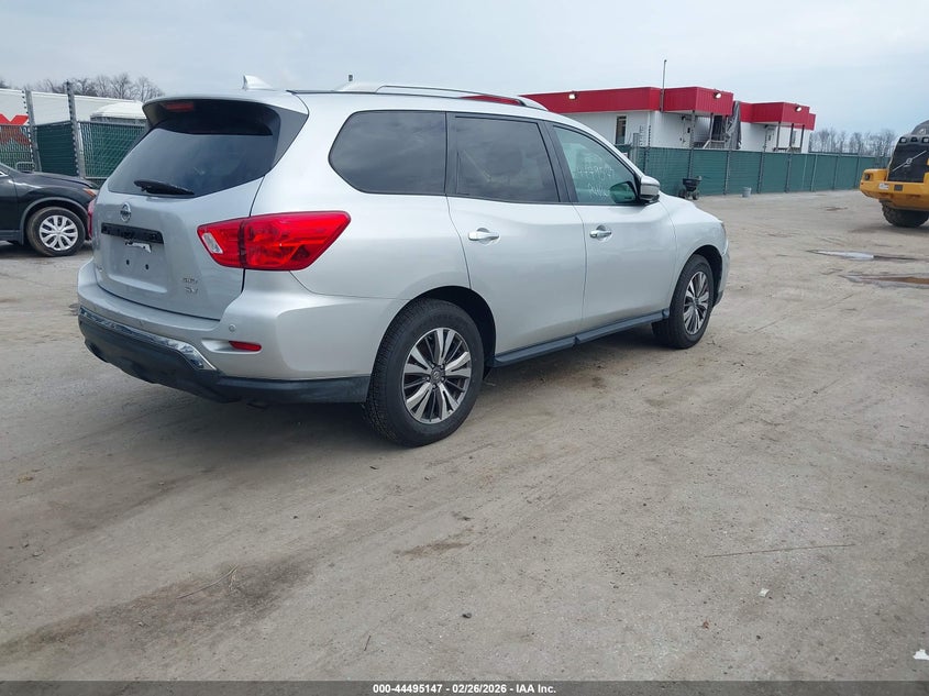2019 Nissan Pathfinder Sv