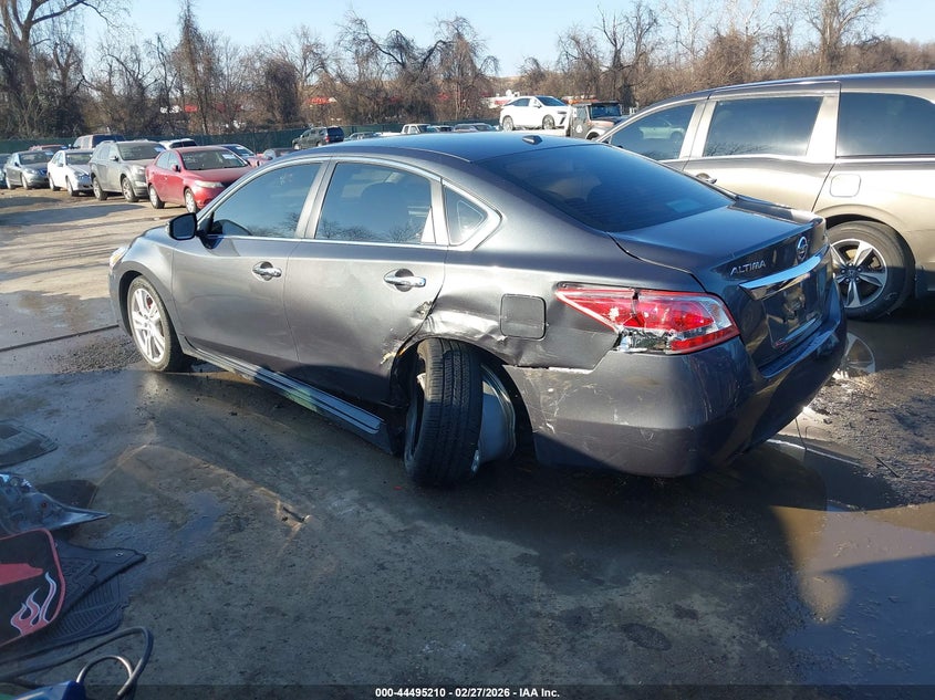 2013 Nissan Altima 3.5 Sv